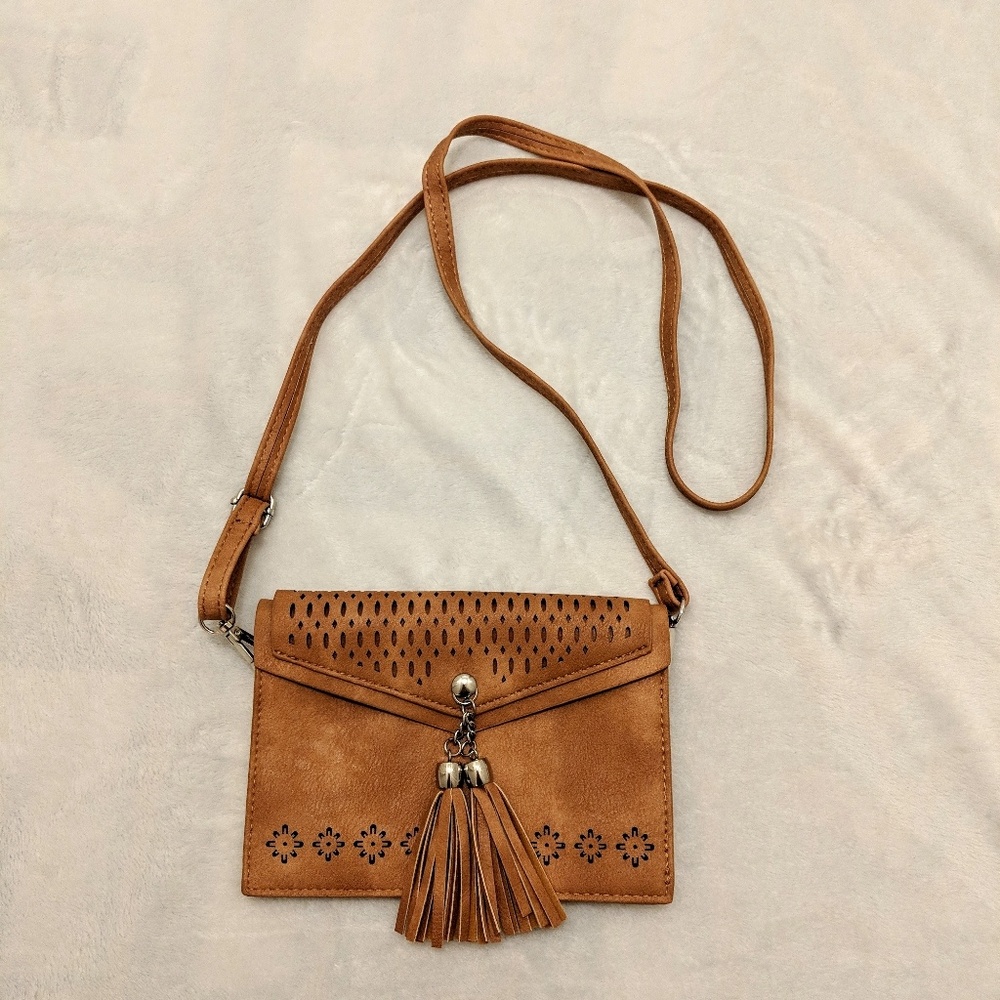 NWOT Brown Small Tassel Purse